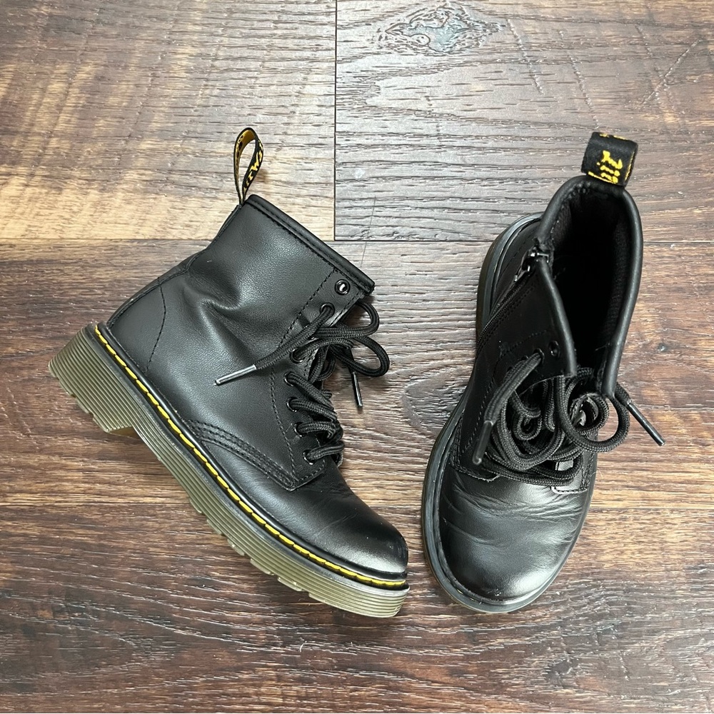 Dr martens doc marten black 1460J leather combat lace up boots 12C EU29 shoes